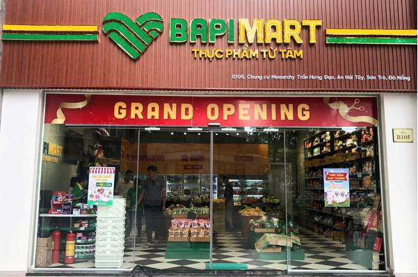 Chuỗi cửa hàng Bapi Food - Heo ăn chuối từ HAGL